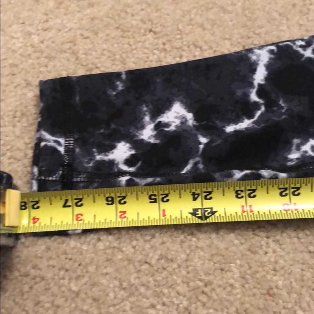 Lightening patterned Compression workout pants - Picture 4 of 5